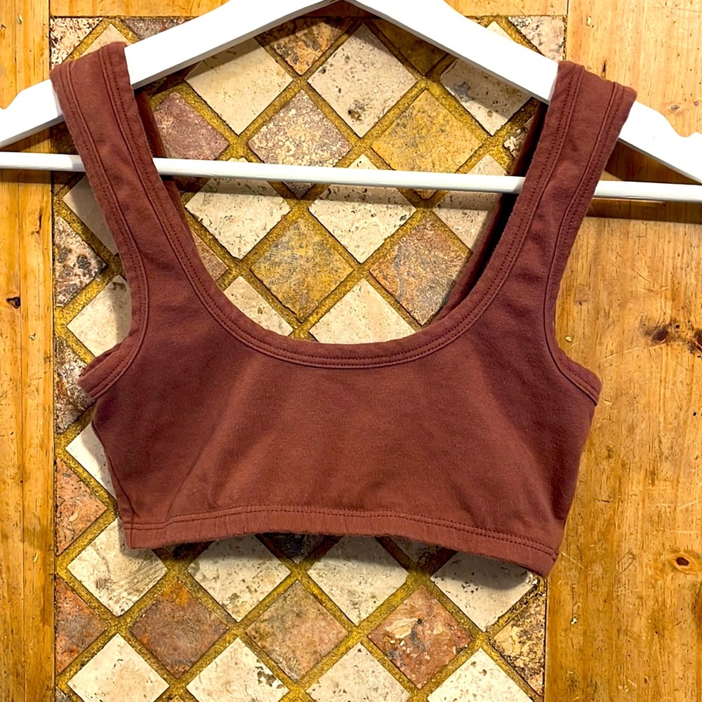 ARQ wide strap bra